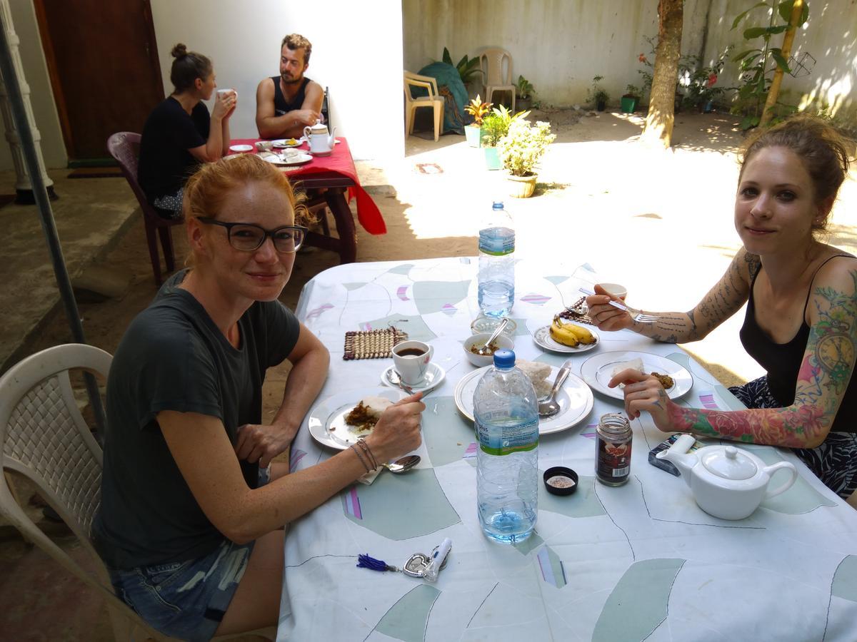 Chithra Homestay Tangalle Εξωτερικό φωτογραφία