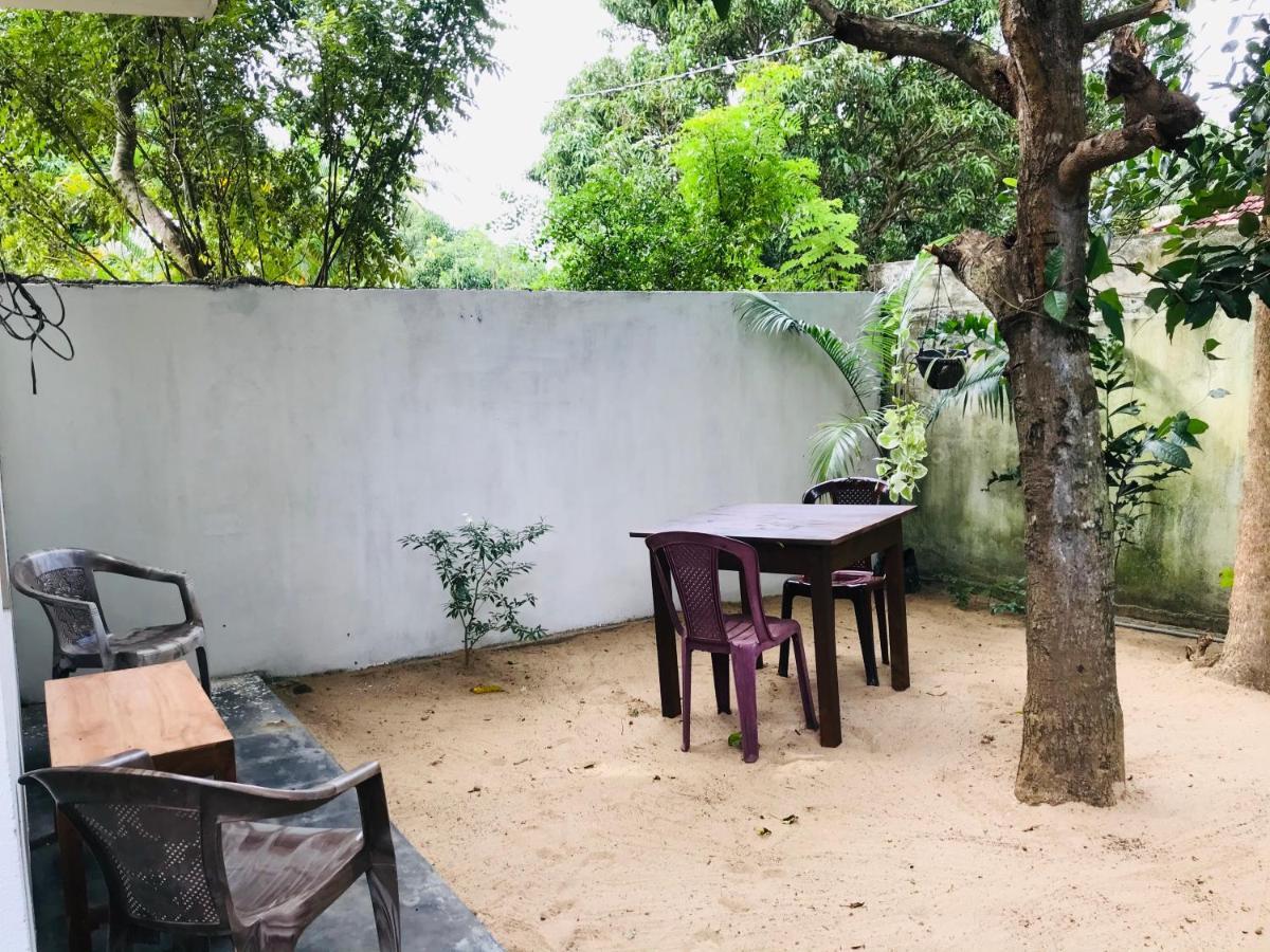 Chithra Homestay Tangalle Εξωτερικό φωτογραφία
